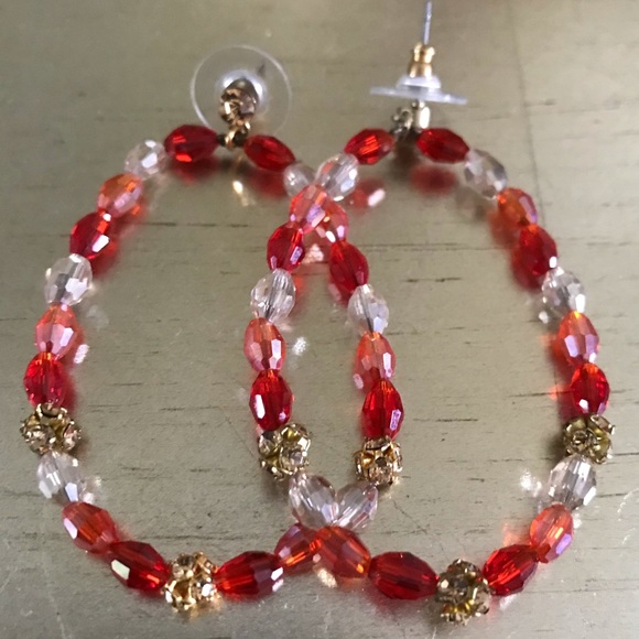 PERFECT FOR HOLIDAYS-BRAND NEW  HOOP EARRINGS! - Picture 6 of 6